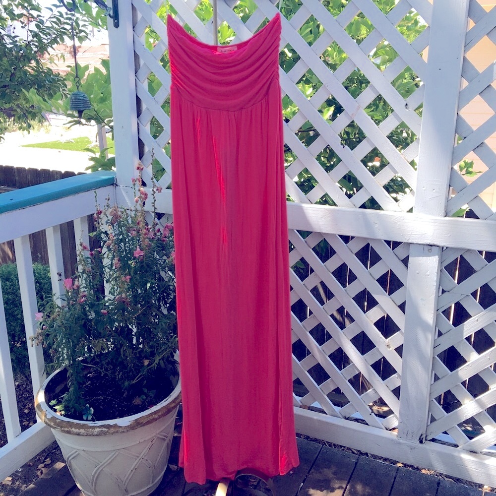 SUGAR RAIN Strapless Maxi Dress - Soft, Feminine & So Pretty‼️🌺🌷💝